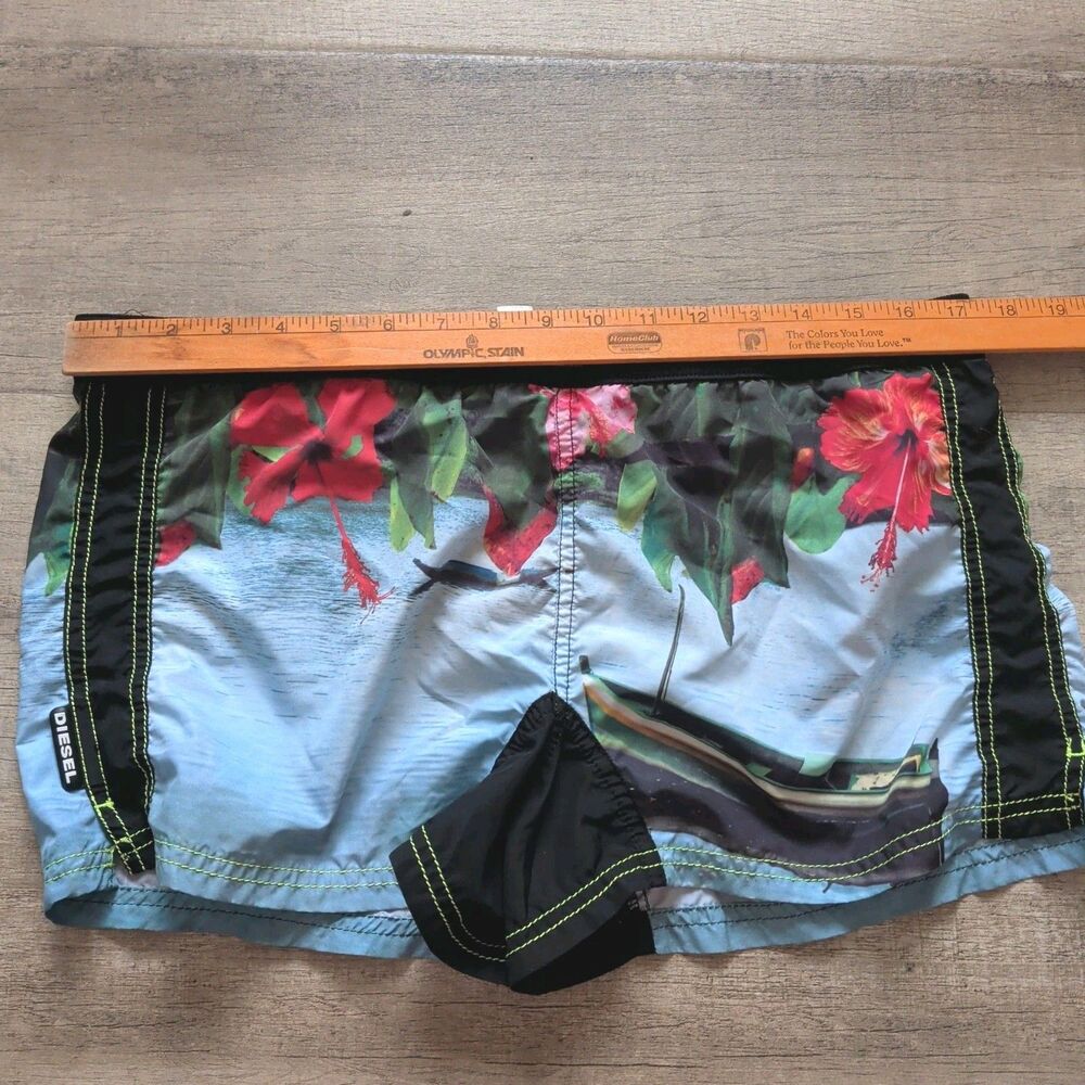 Diesel Beachwear Floral Boat Swim Shorts Mens Size M Black *Flaw - Picture 6 of 9